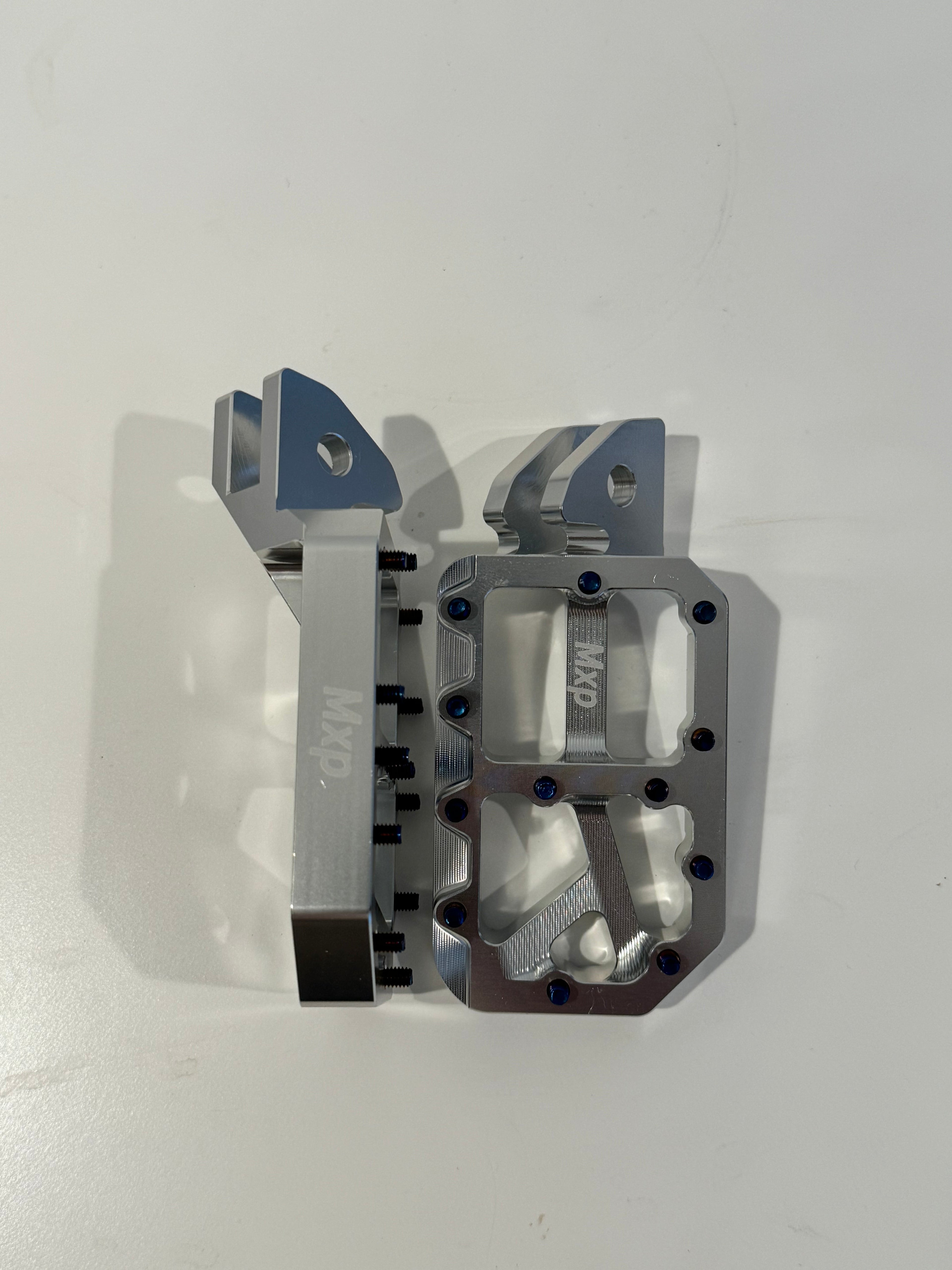 Mxp foot pegs 3 week pre order