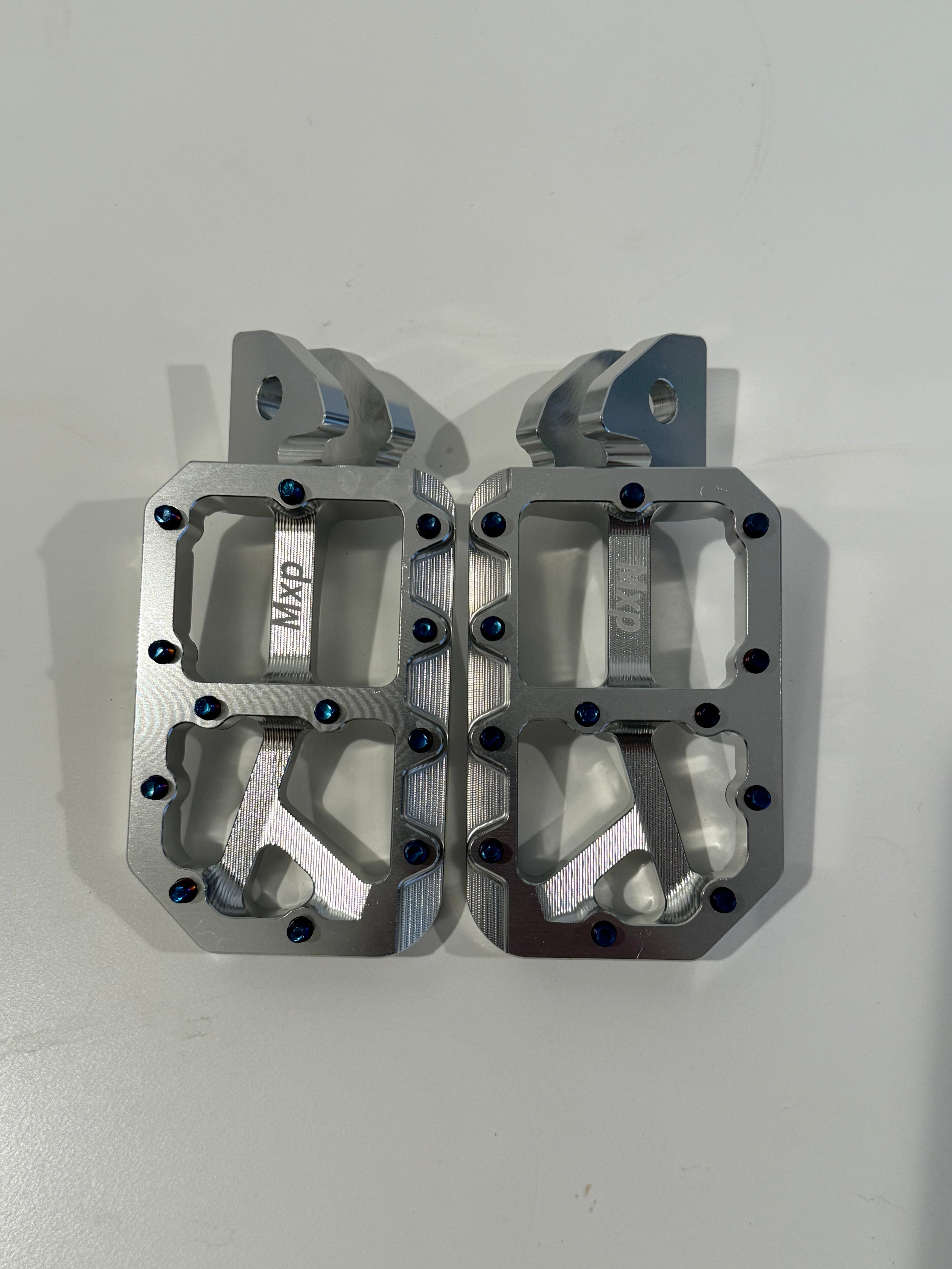 Mxp foot pegs 3 week pre order