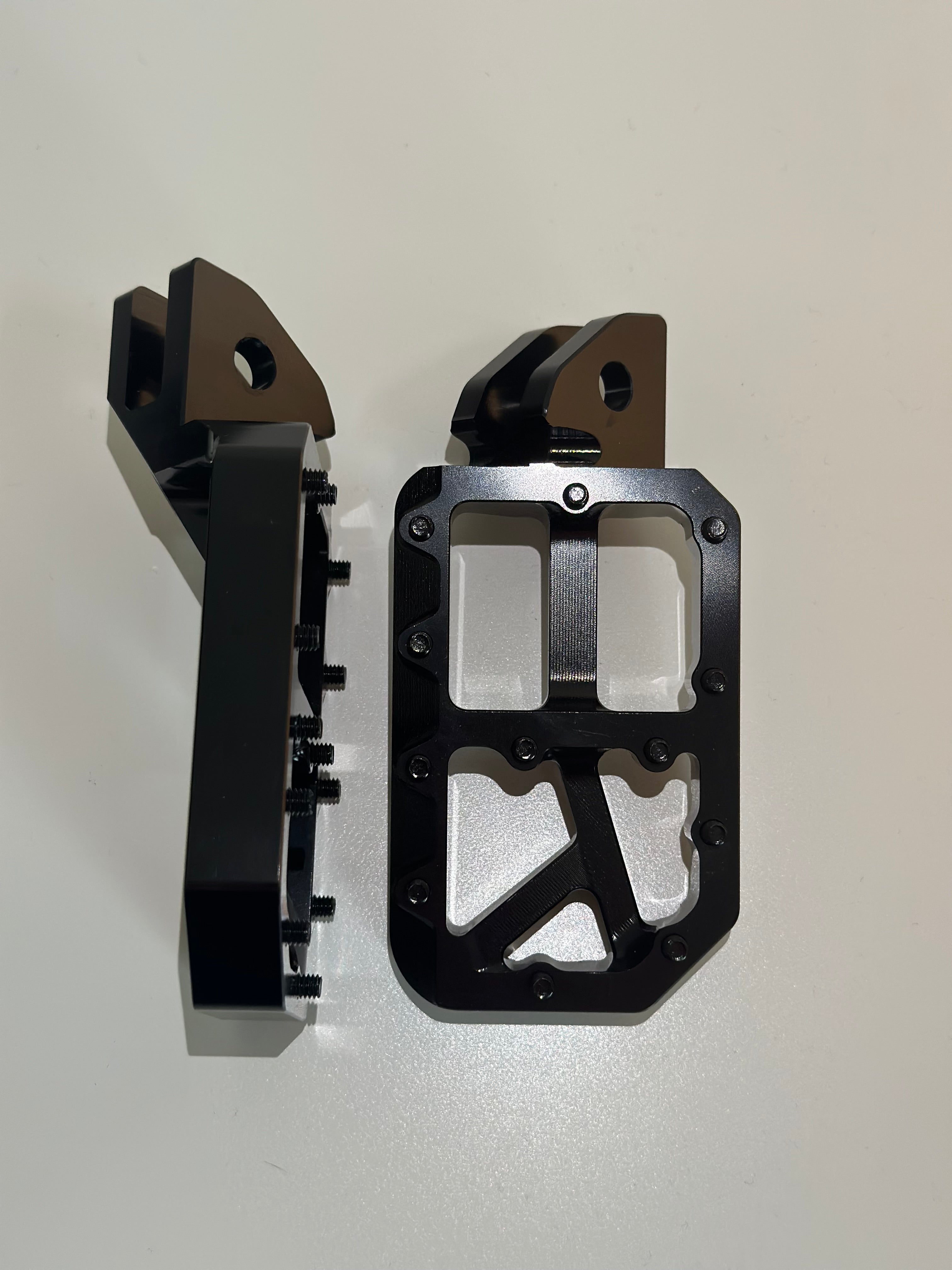 Mxp foot pegs 3 week pre order