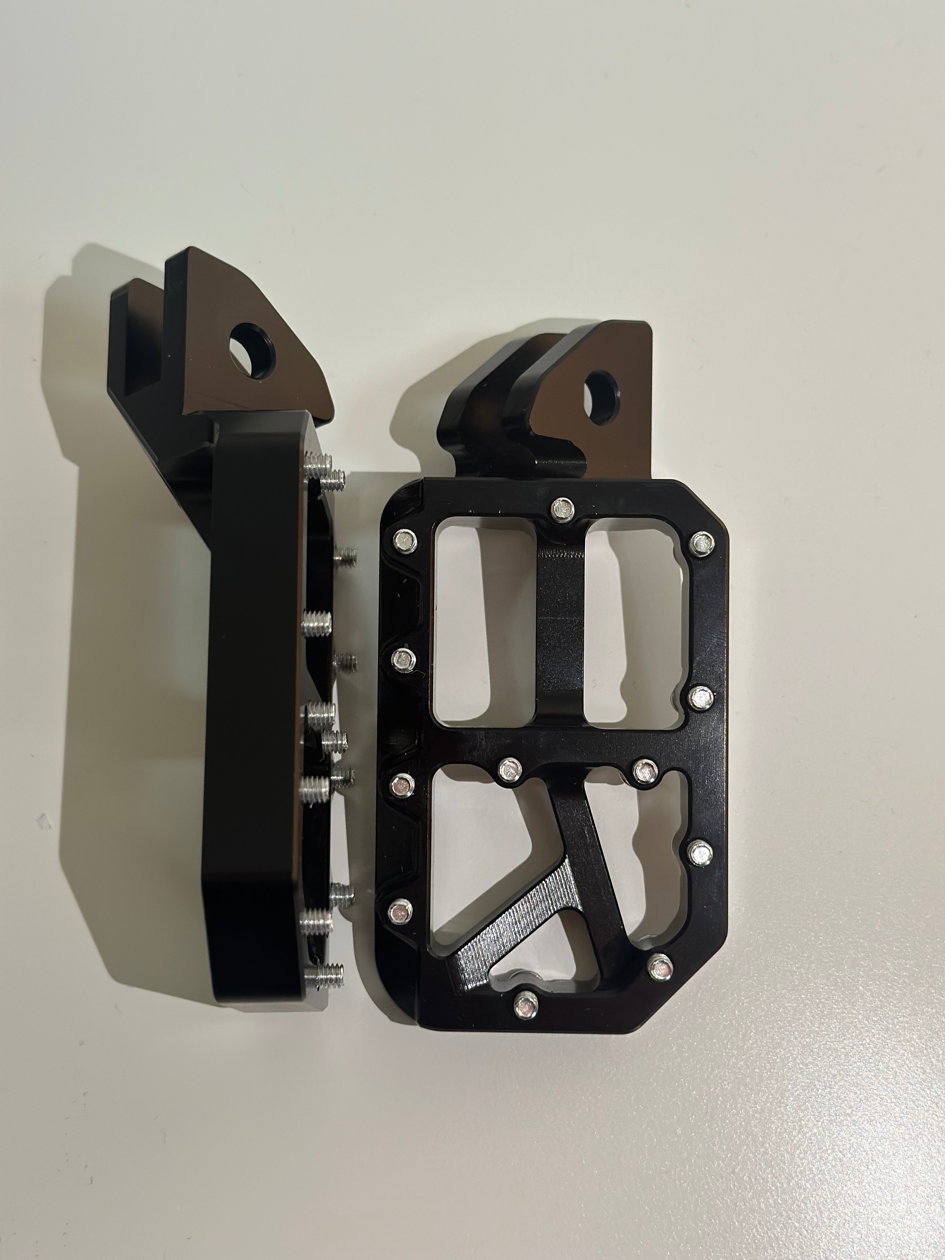 Mxp foot pegs 3 week pre order