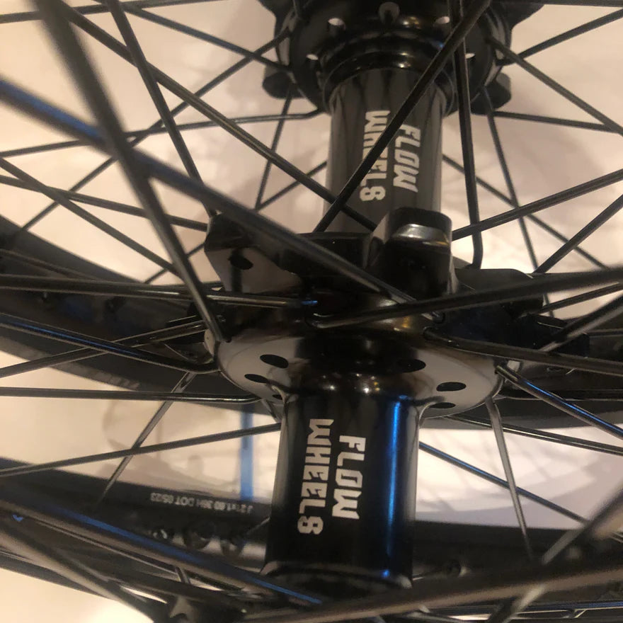 Surron Ultra Bee 21-18 wheelset with tires